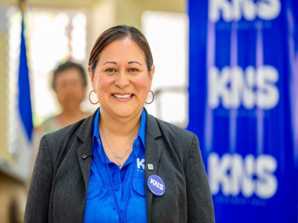Patricia Ortiz, ingeniera salvadoreña de la NASA, inspira a jóvenes sobre ciencia y tecnología